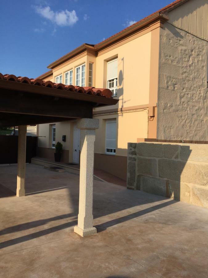 Casa Os Loureiros Villa Muros Luaran gambar